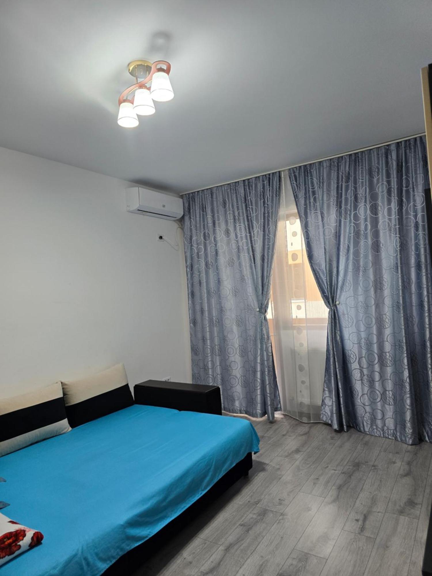 Apartament Mihaela รึมนิคูวัลเจีย ภายนอก รูปภาพ